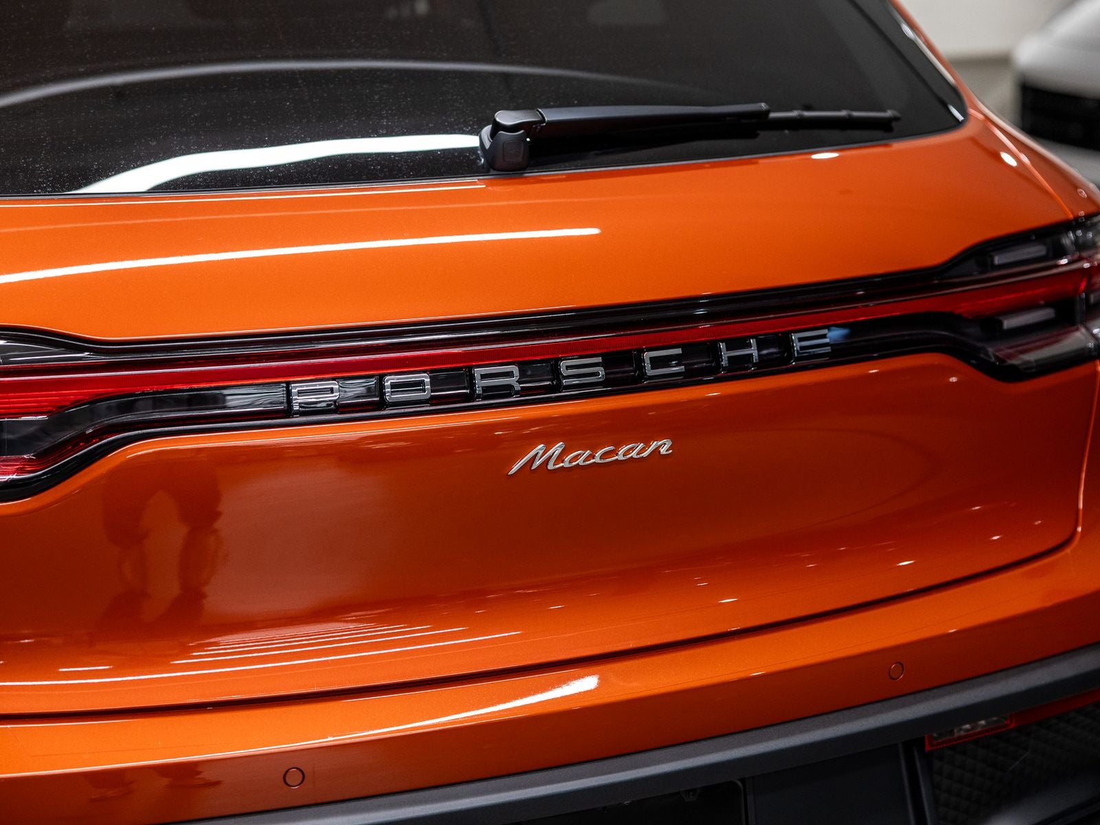2025 Porsche Macan Base