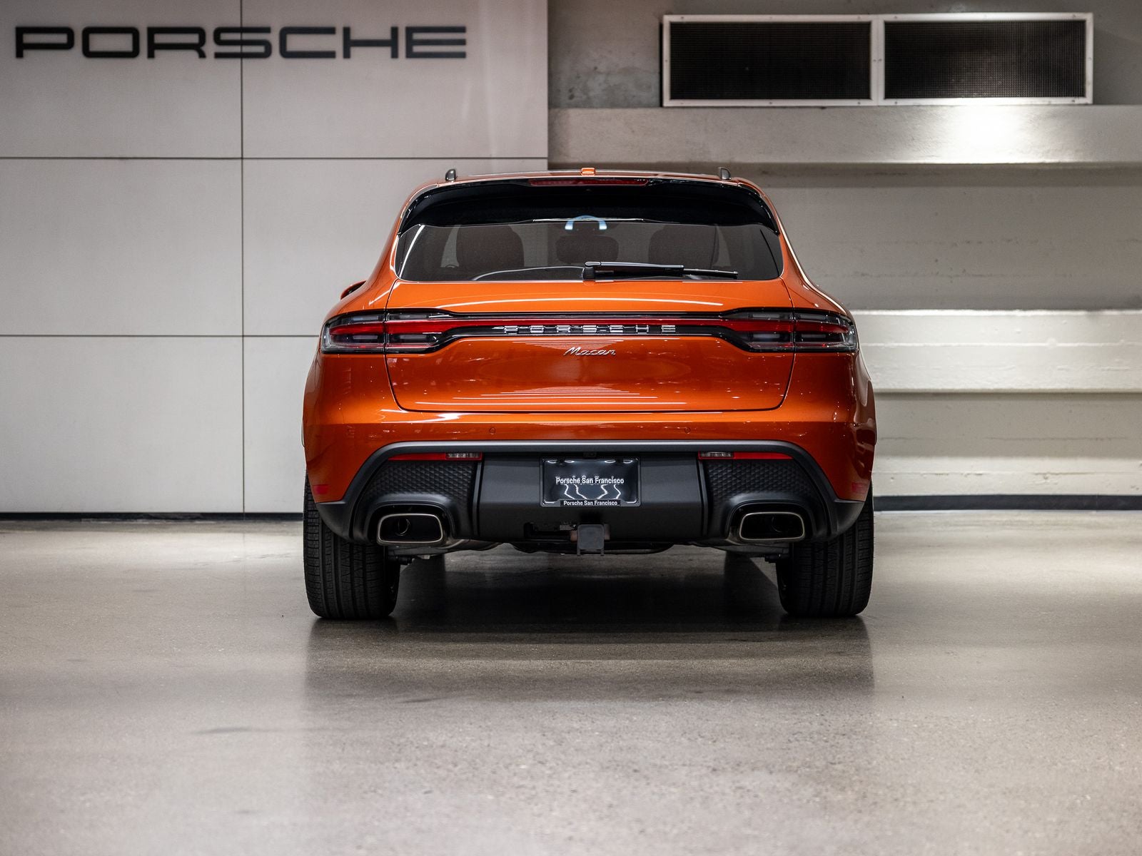 2025 Porsche Macan Base
