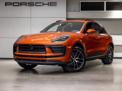 2025 Porsche Macan Base