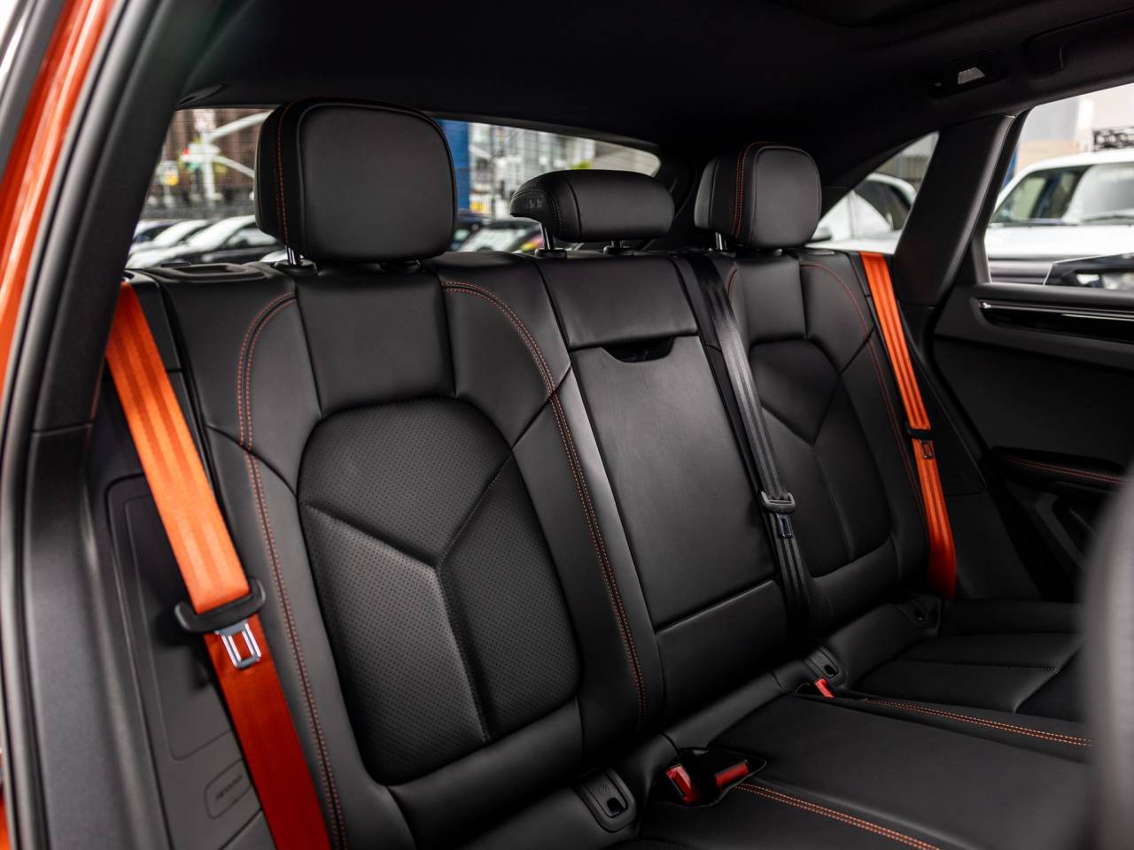 2025 Porsche Macan Base