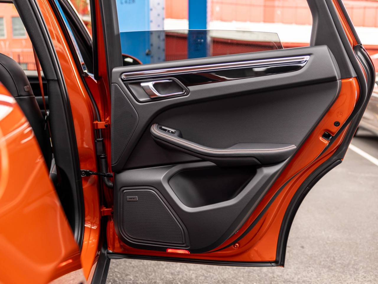 2025 Porsche Macan Base