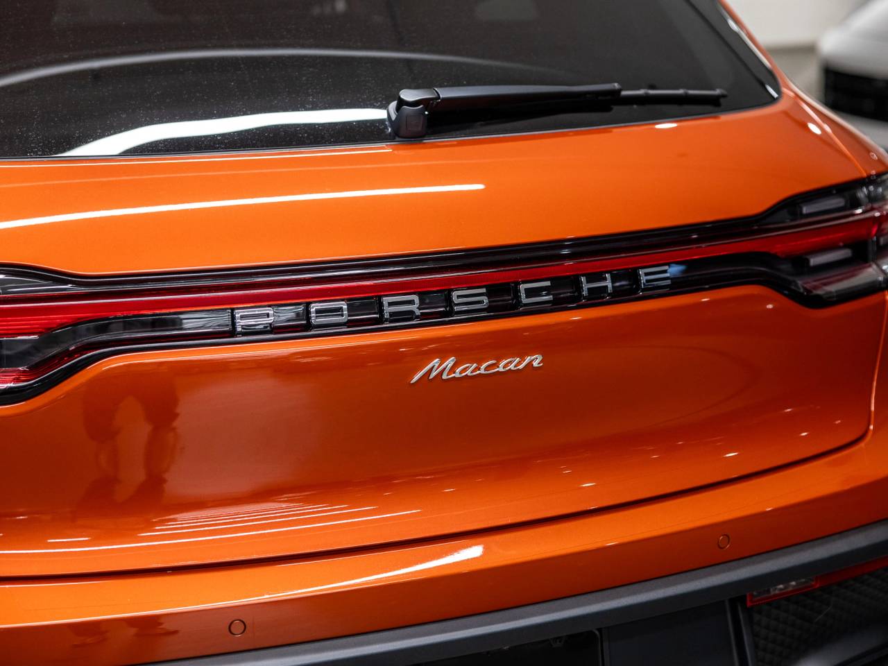 2025 Porsche Macan Base