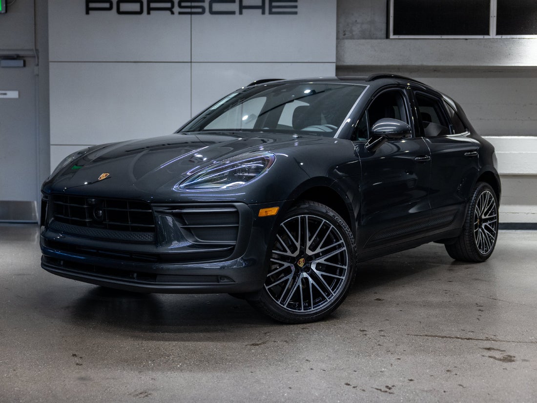 2026 Porsche Macan — photo 1 of 59