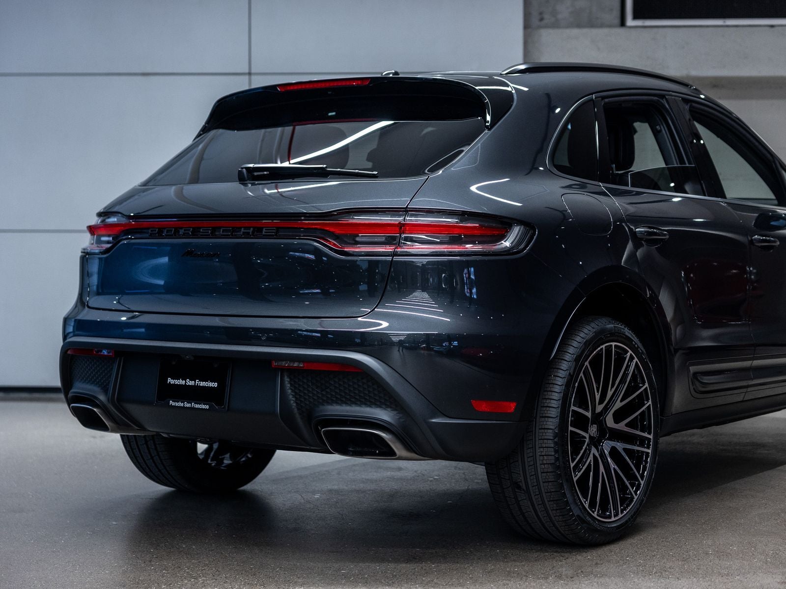 2026 Porsche Macan Base