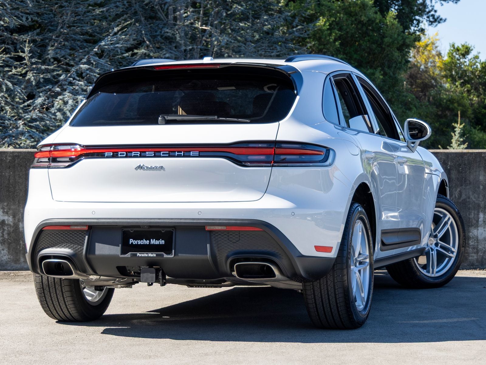 2026 Porsche Macan Base