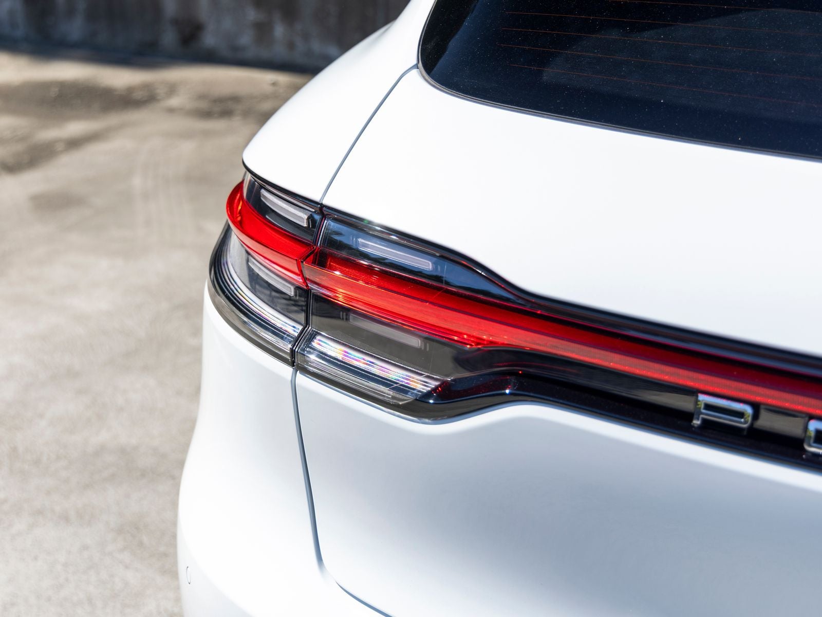 2026 Porsche Macan Base