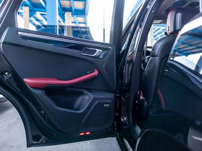 2025 Porsche Macan Macan T