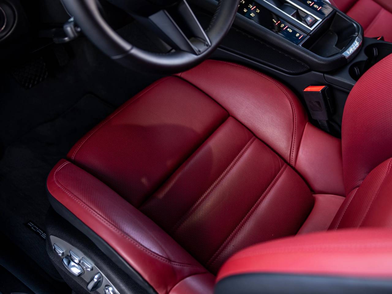 2025 Porsche Macan Macan T