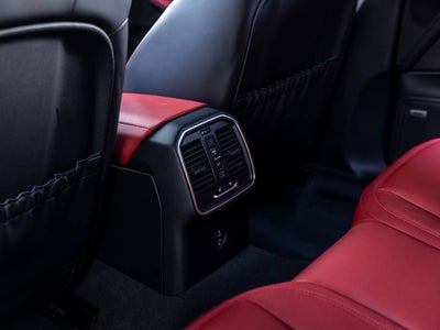 2025 Porsche Macan Macan T