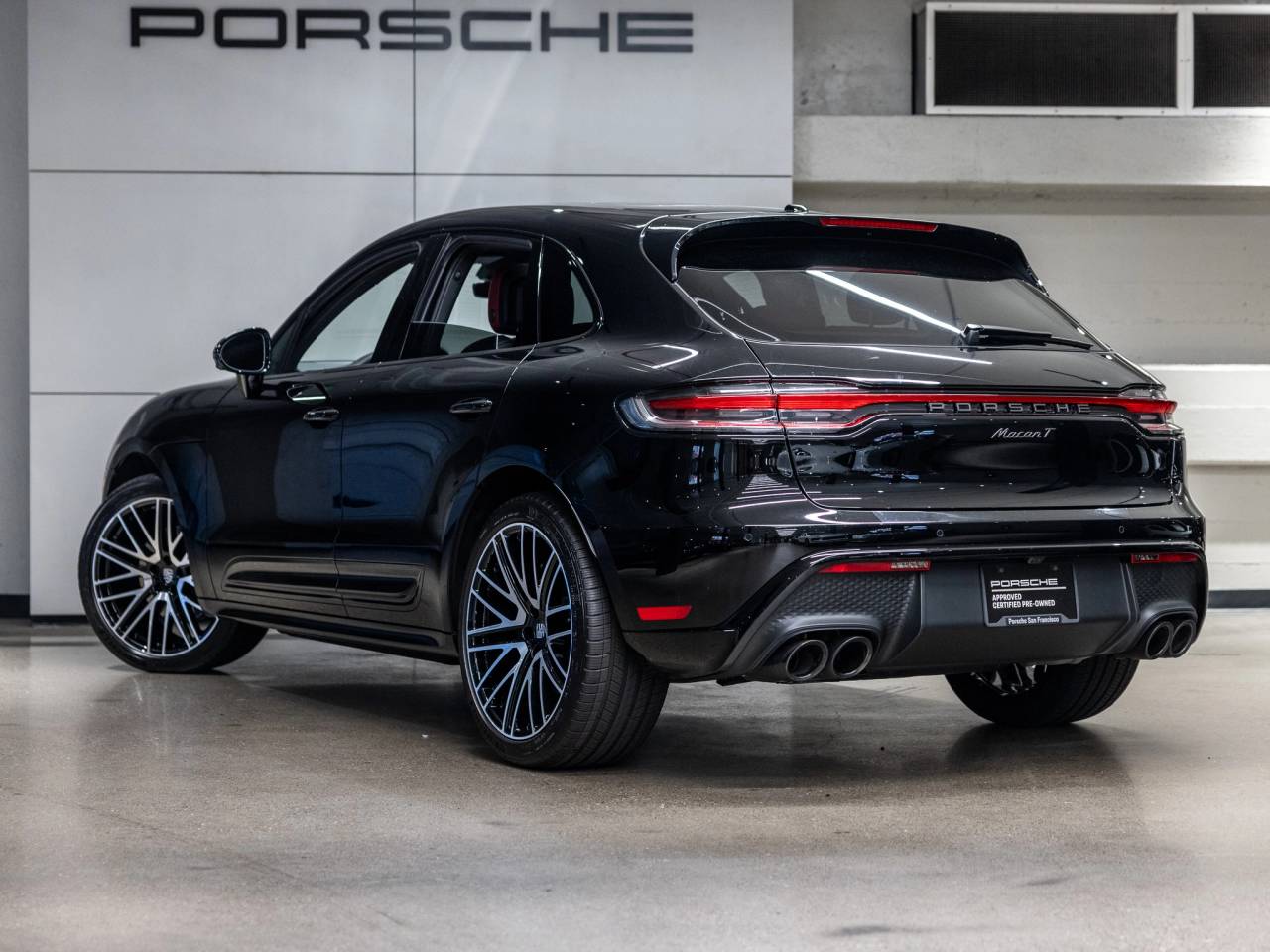 2025 Porsche Macan Macan T