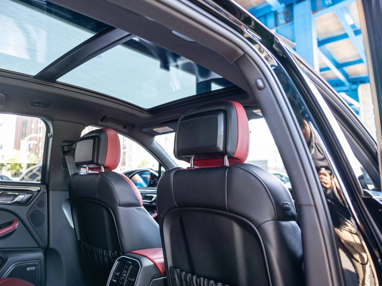 2025 Porsche Macan Macan T