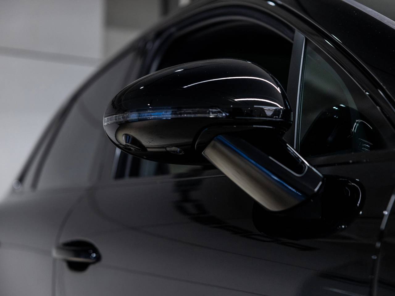 2025 Porsche Macan Macan T