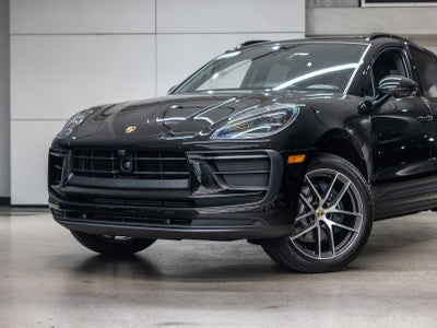 2026 Porsche Macan Base
