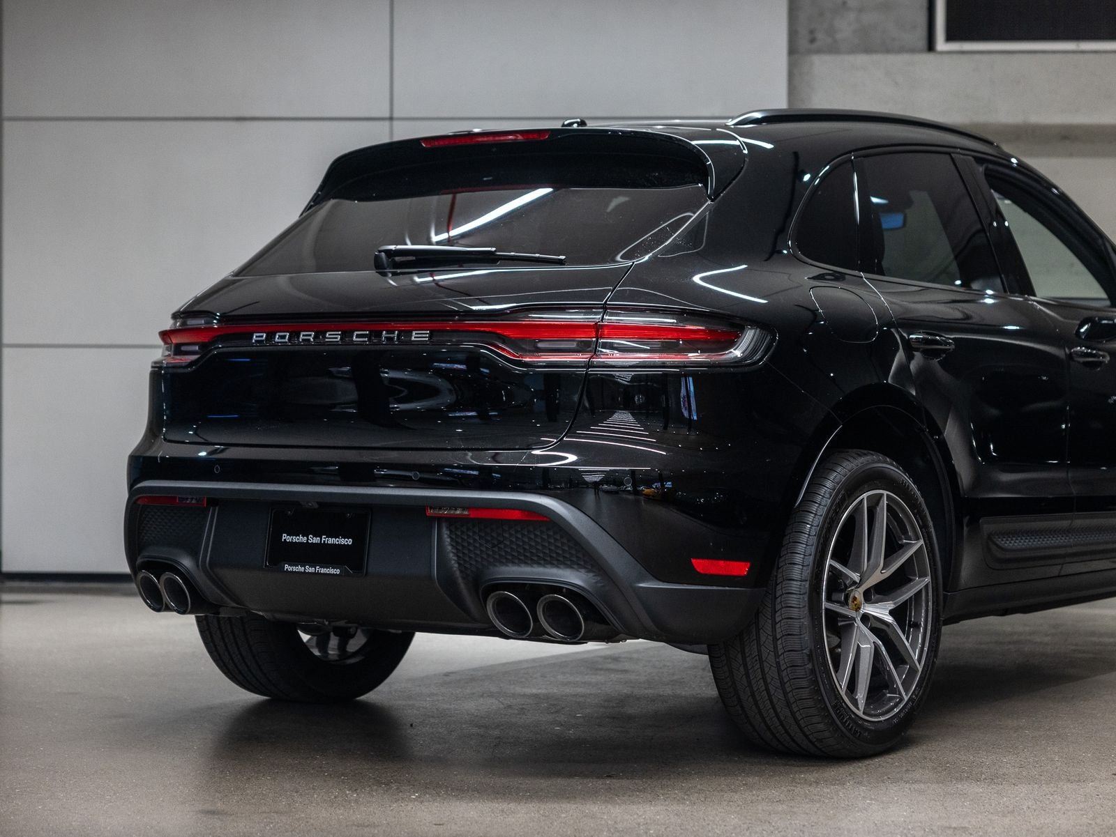 2026 Porsche Macan Base