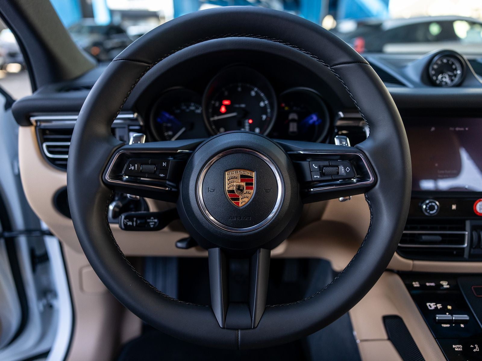 2026 Porsche Macan Base