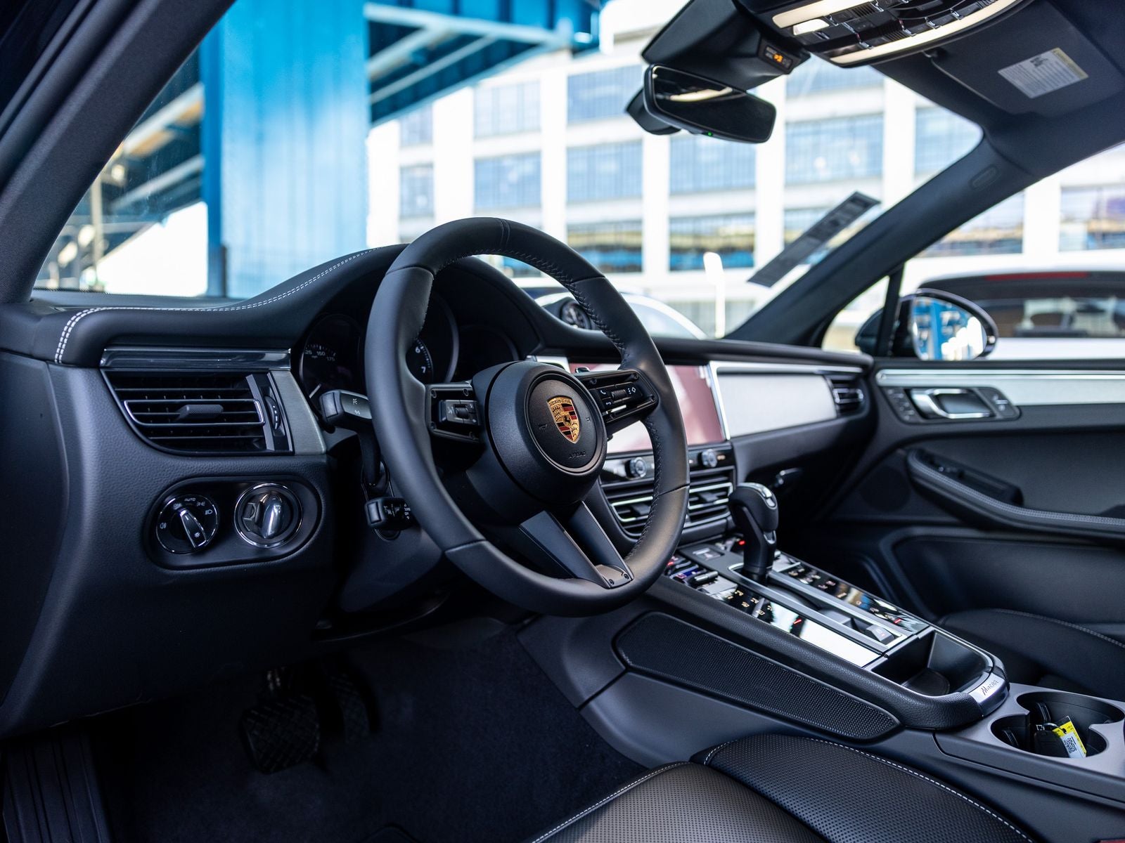 2026 Porsche Macan Base