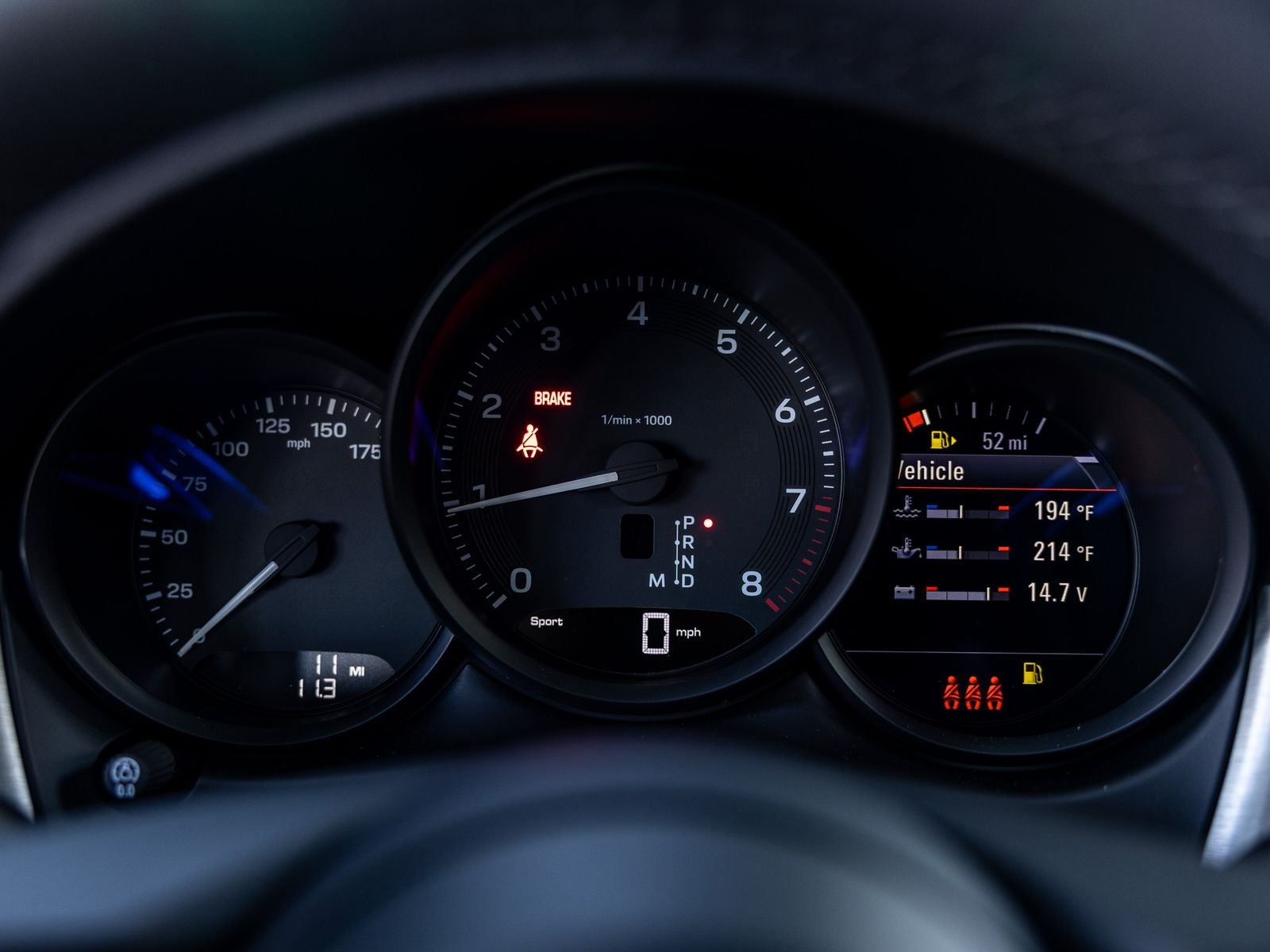 2026 Porsche Macan Base