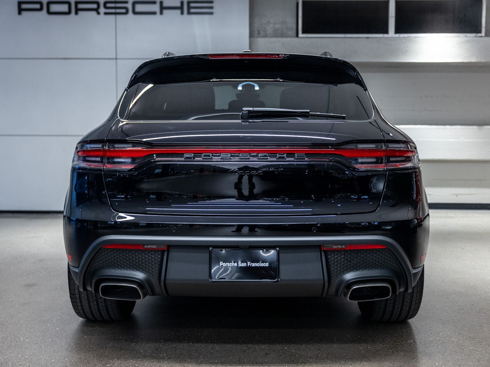 2026 Porsche Macan Base