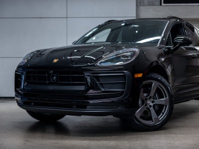 2026 Porsche Macan Base