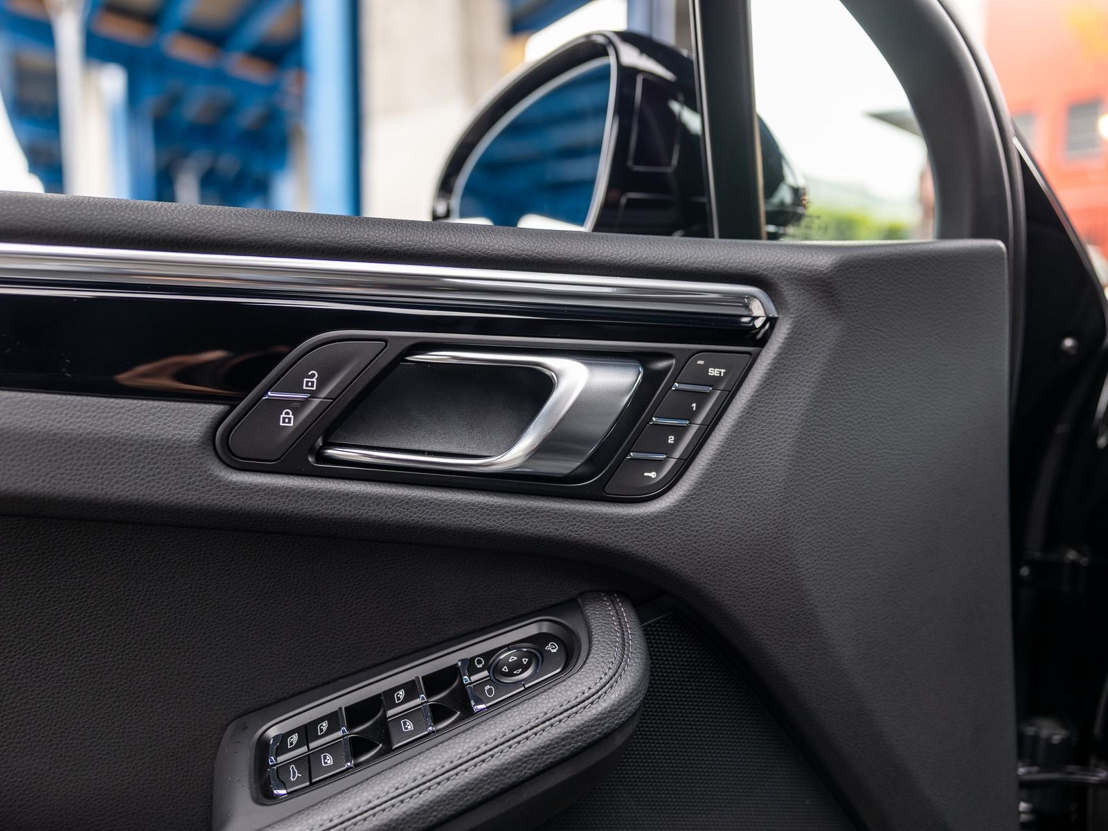 2026 Porsche Macan Base