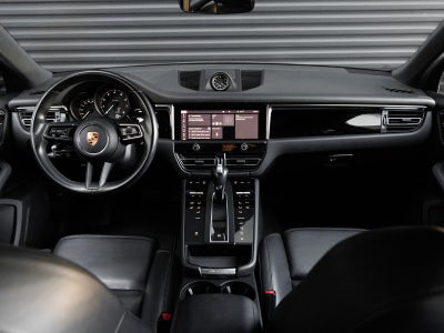 2023 Porsche Macan Base