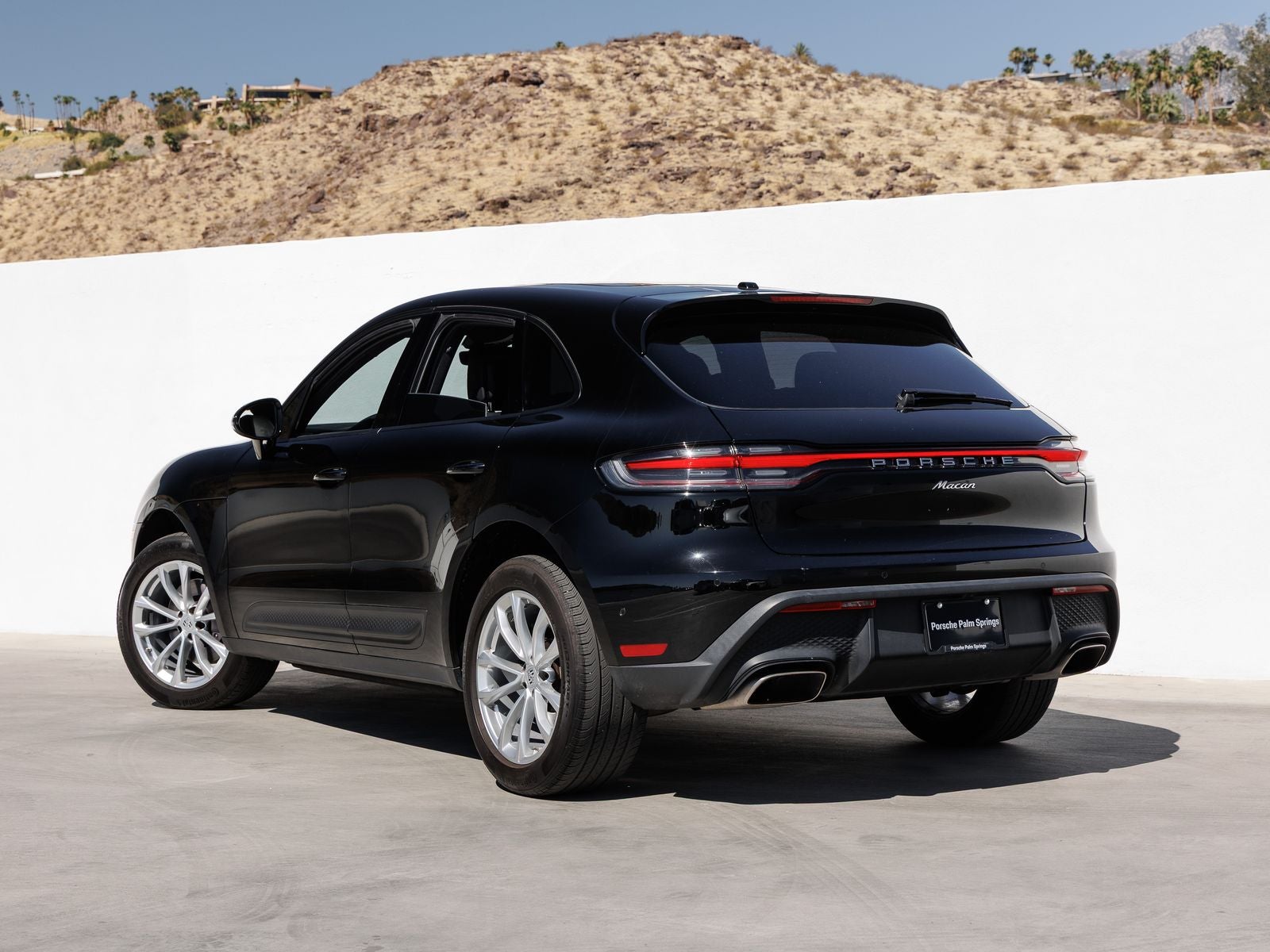 2023 Porsche Macan Base