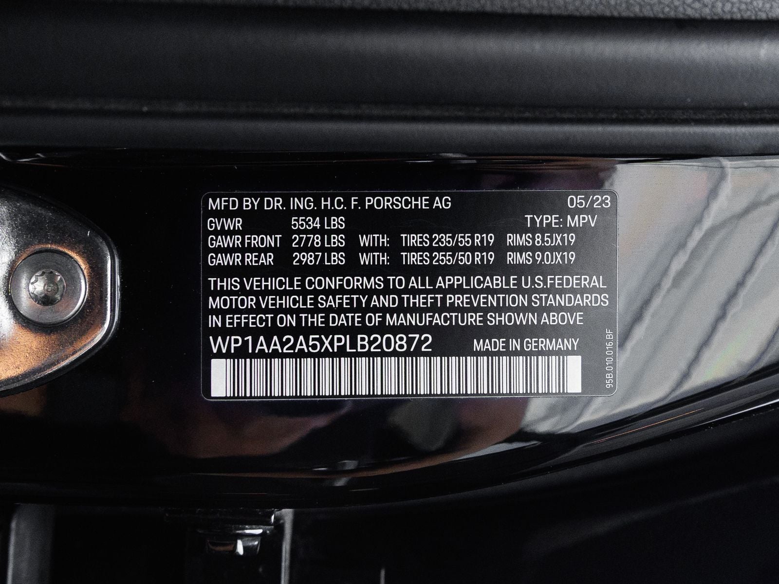2023 Porsche Macan Base
