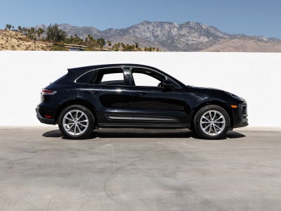 2023 Porsche Macan Base