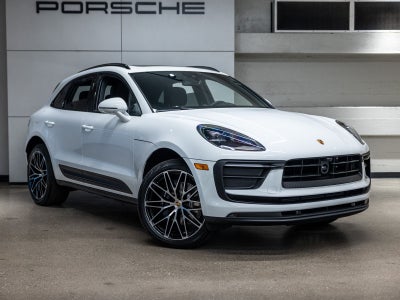 2026 Porsche Macan Base