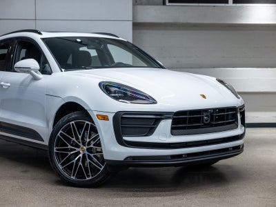 2026 Porsche Macan Base