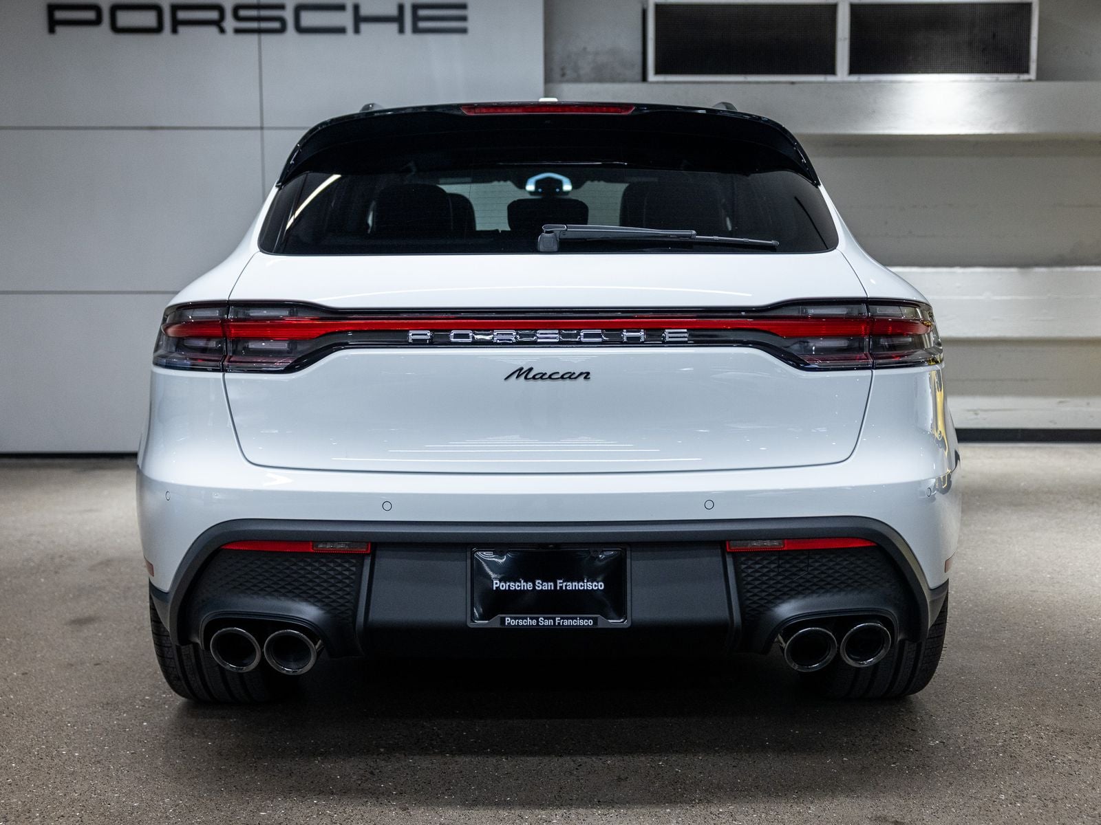 2026 Porsche Macan Base