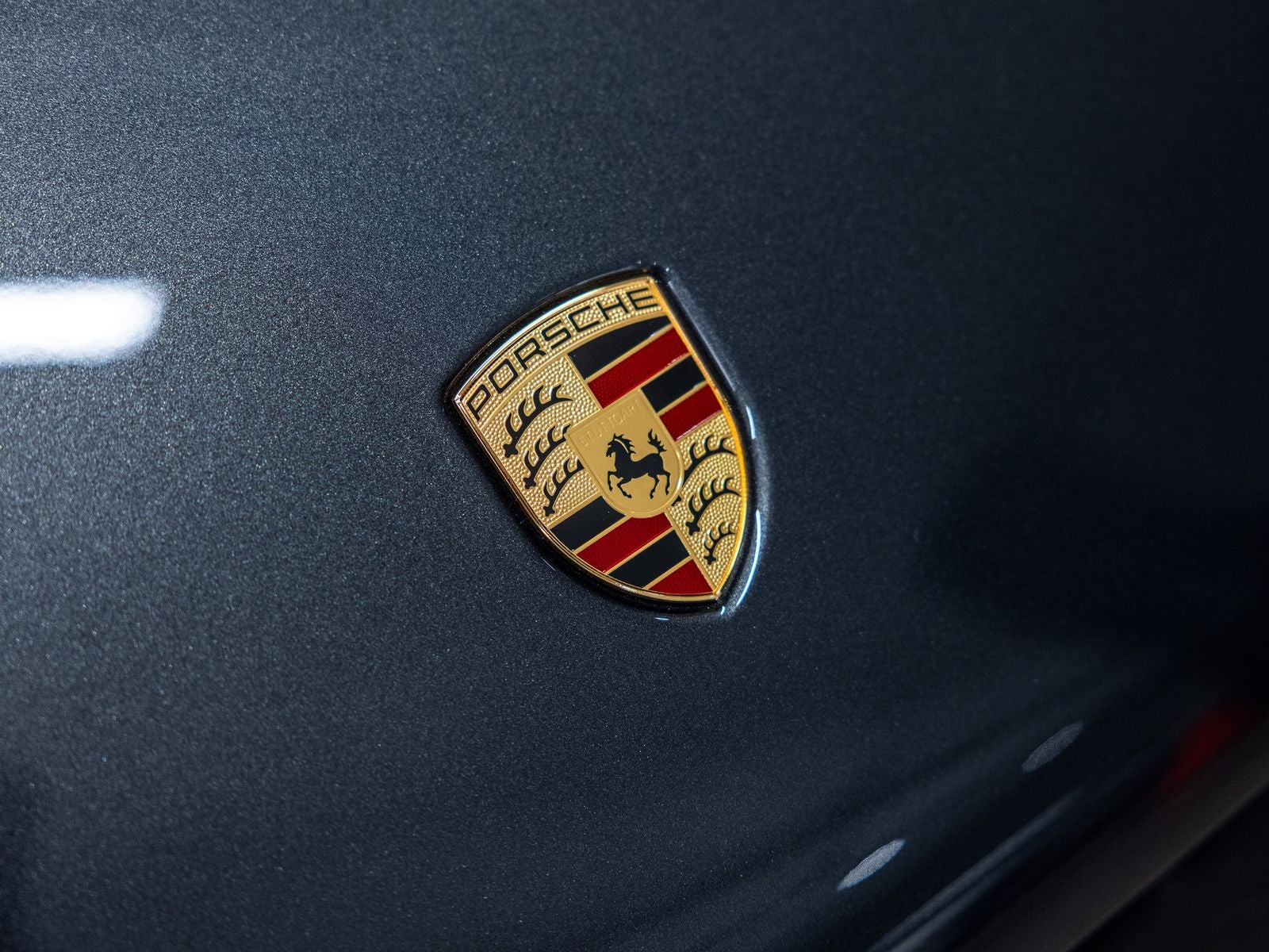 2026 Porsche Macan Base