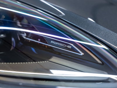 2026 Porsche Macan Base