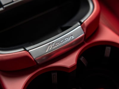 2026 Porsche Macan Base