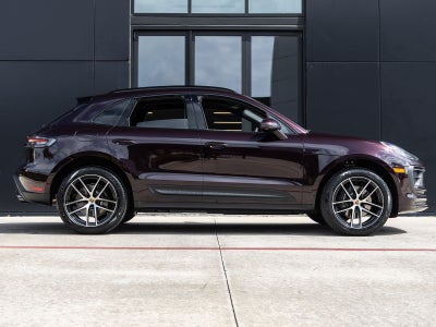 2026 Porsche Macan Base