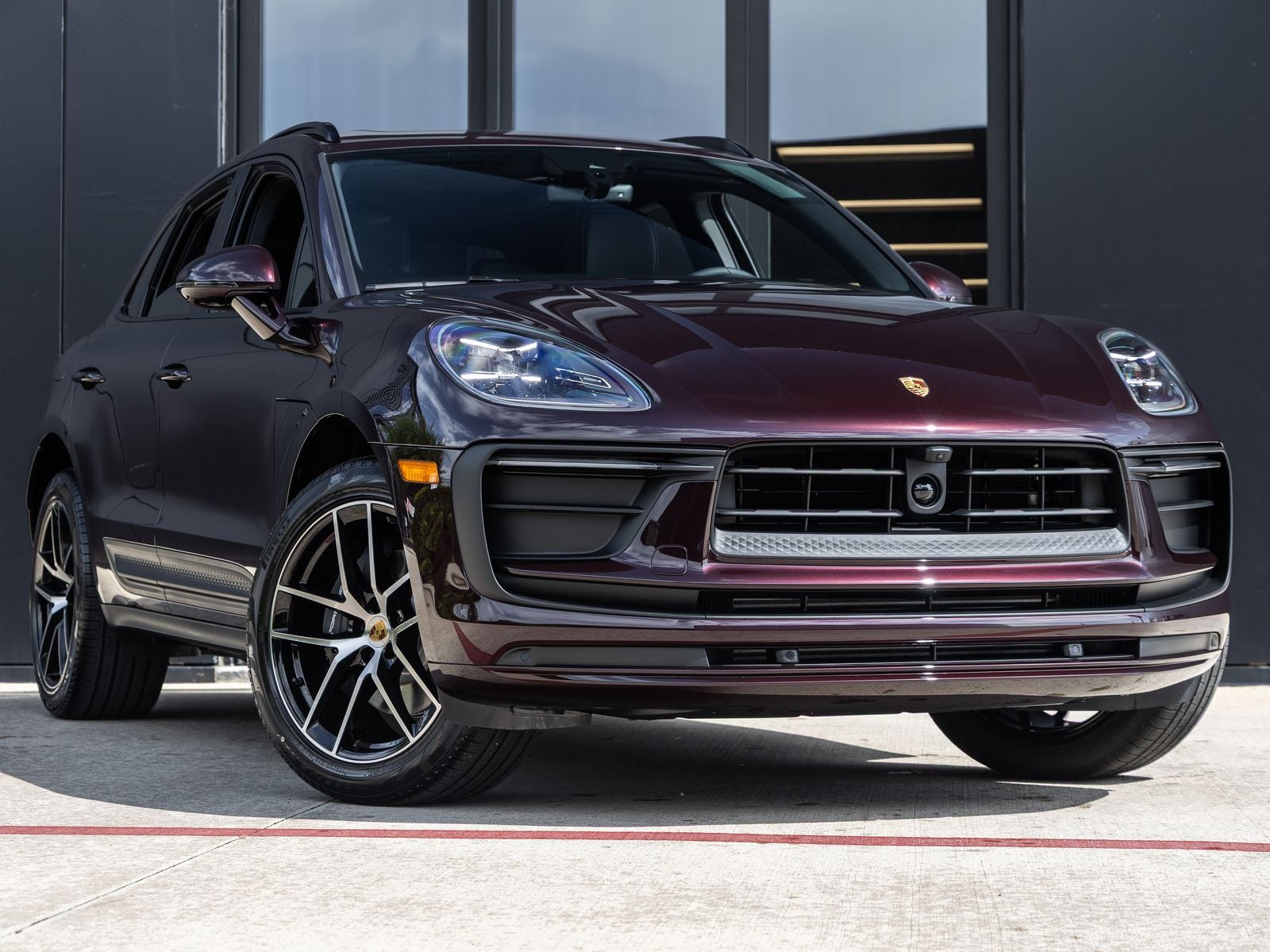 2026 Porsche Macan Base