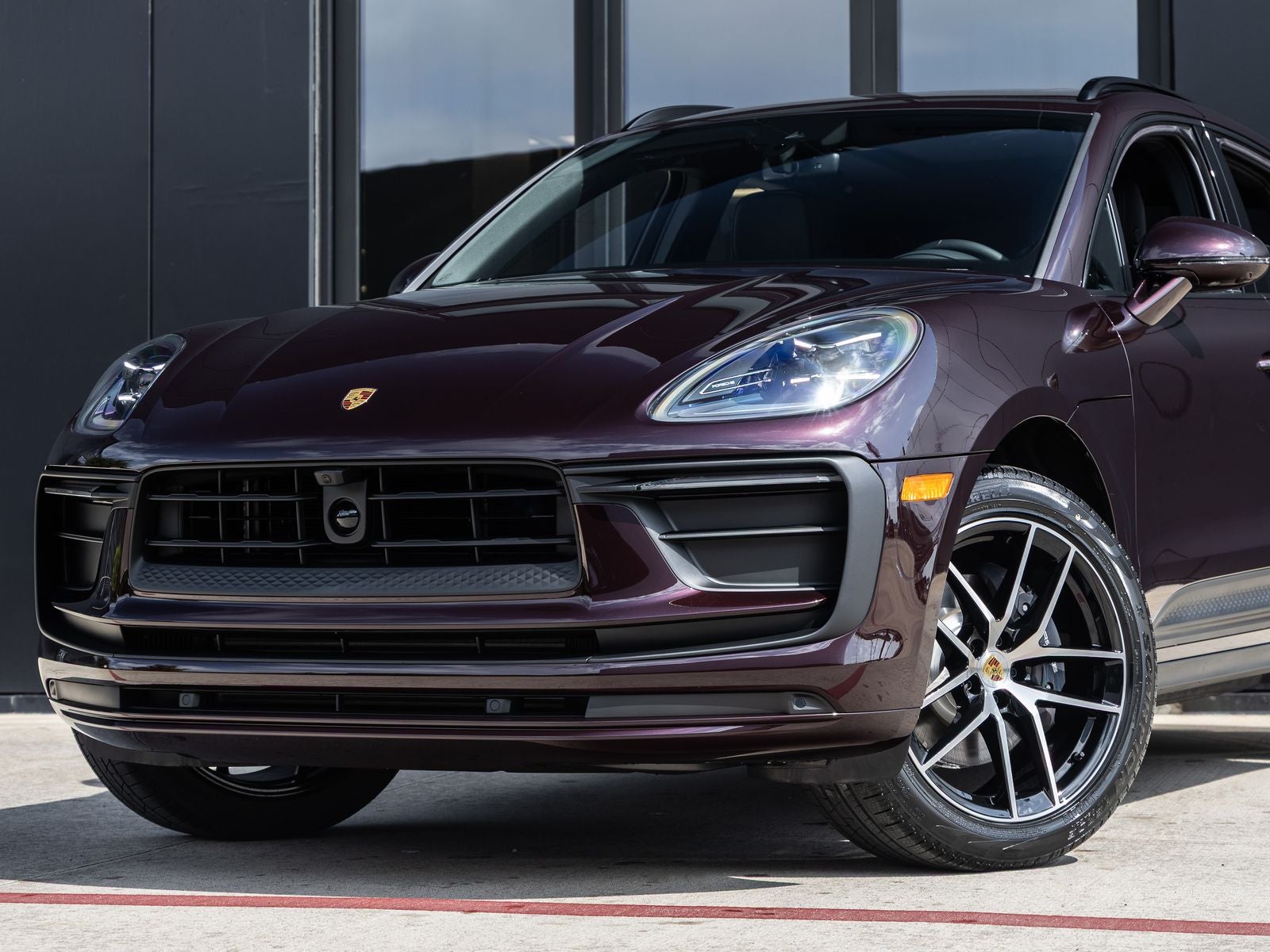 2026 Porsche Macan Base