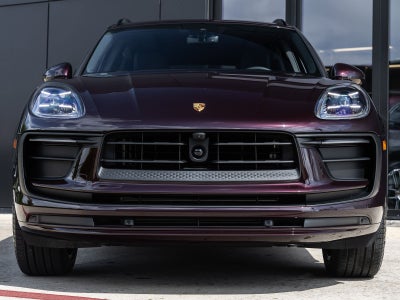 2026 Porsche Macan Base