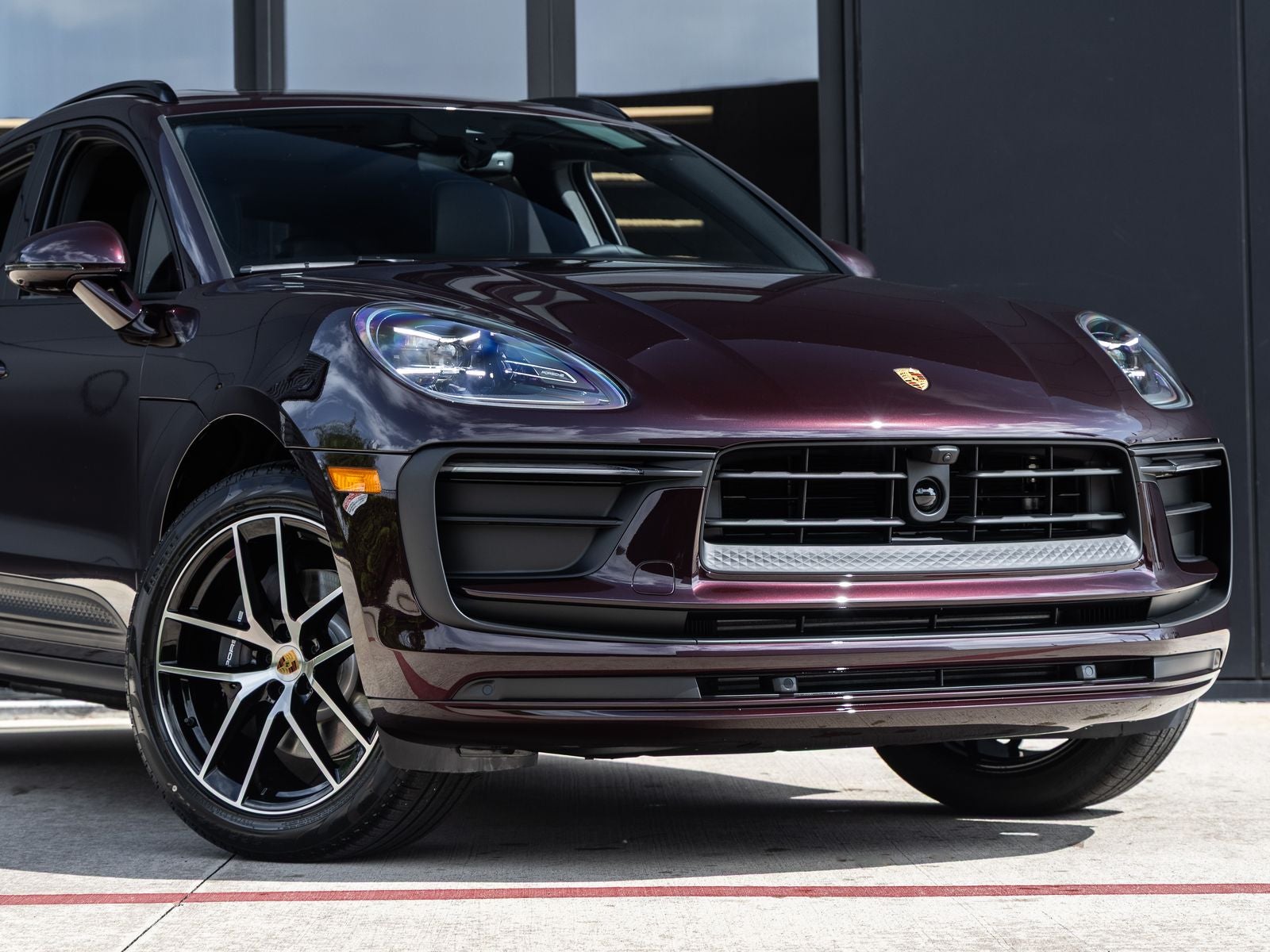 2026 Porsche Macan Base