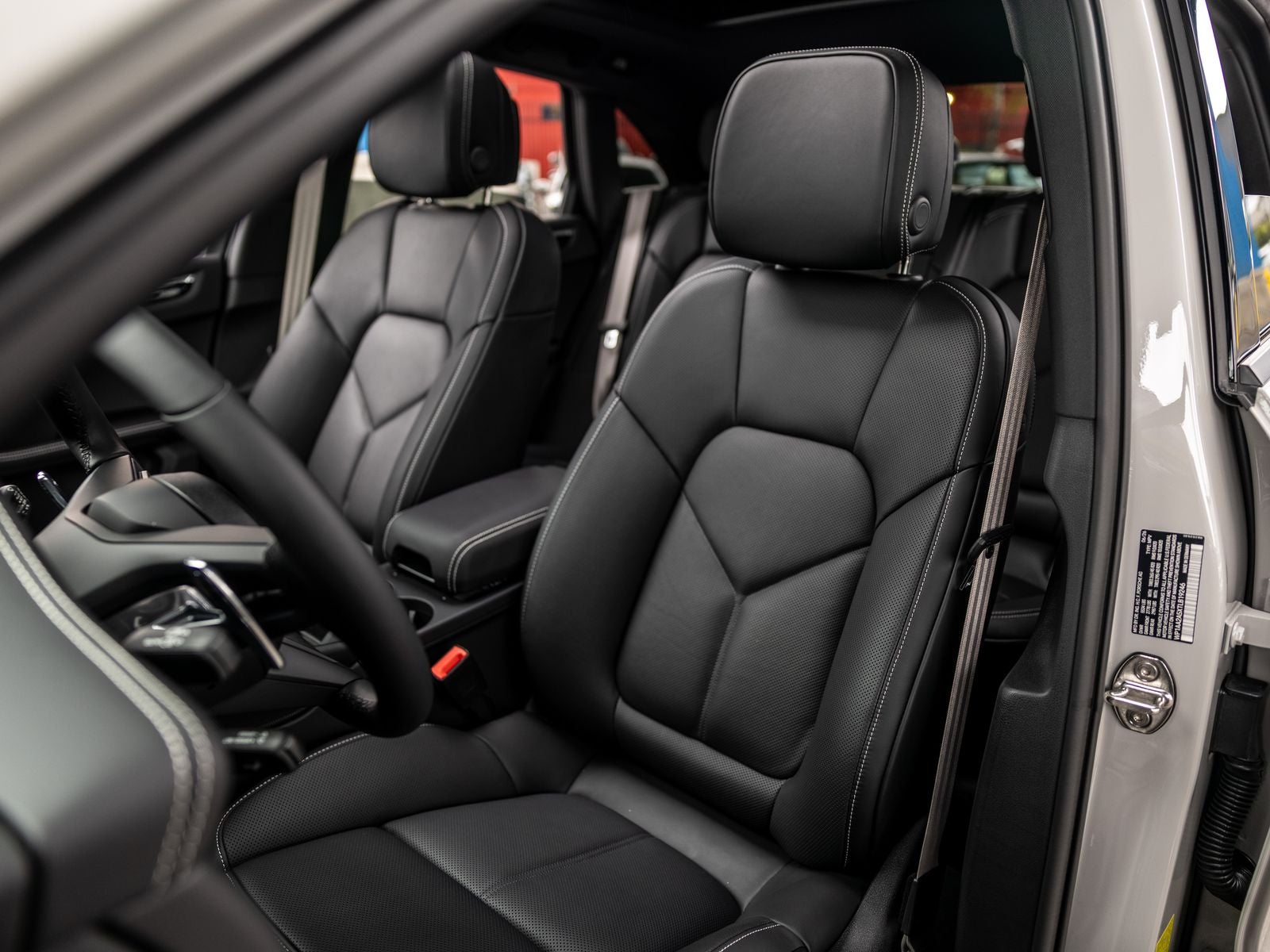 2026 Porsche Macan Macan