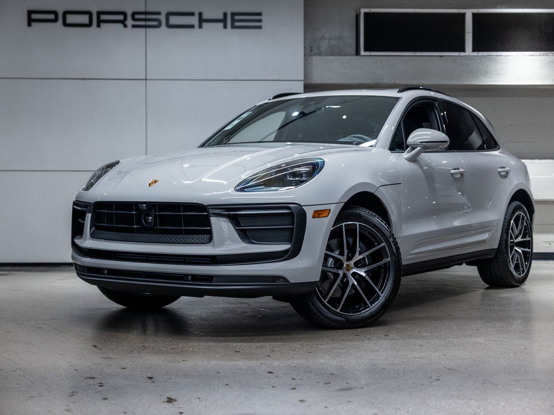 2026 Porsche Macan — photo 1 of 50