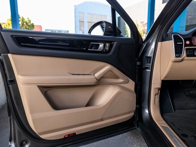 2019 Porsche Cayenne Cayenne