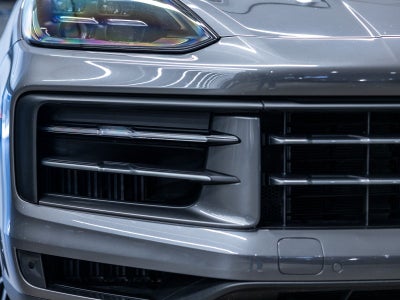 2025 Porsche Cayenne Base