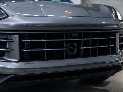 2025 Porsche Cayenne Base