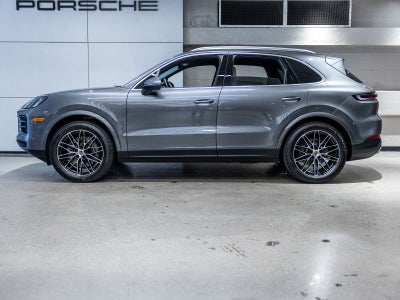 2025 Porsche Cayenne Base