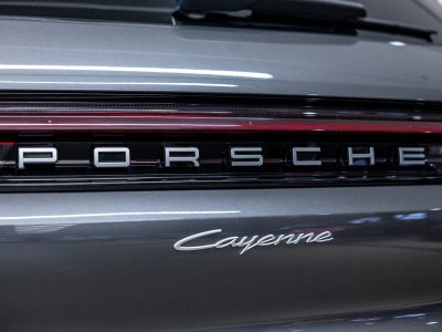 2025 Porsche Cayenne Base