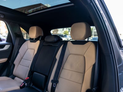2025 Porsche Cayenne Base