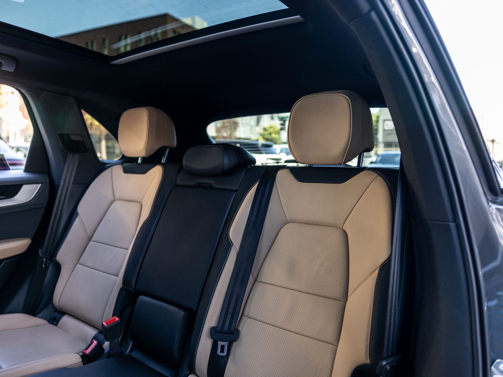 2025 Porsche Cayenne Base