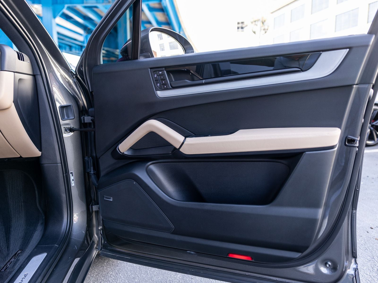 2025 Porsche Cayenne Base