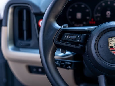 2025 Porsche Cayenne Base